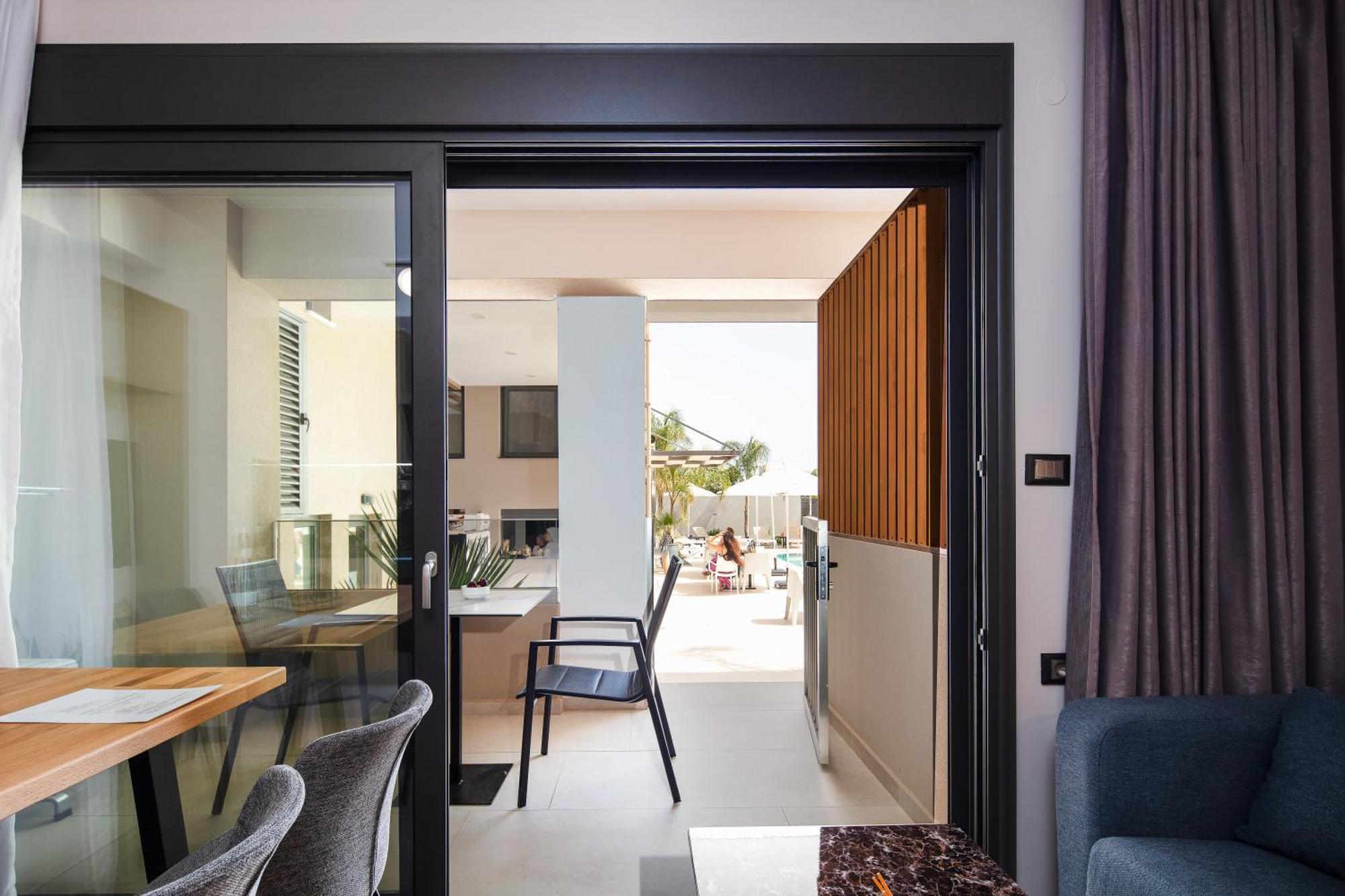 Sapphire Horizon Suites Kíssamos Exteriér fotografie